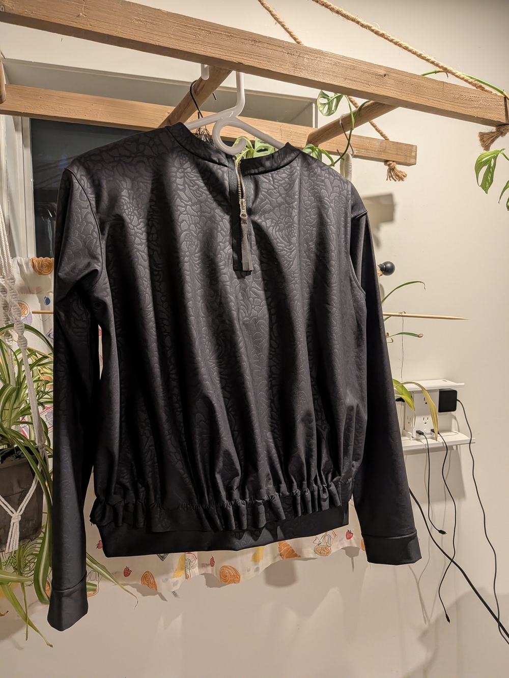 Lululemon Departure Top Petal Camo Embossed Black - Size 8